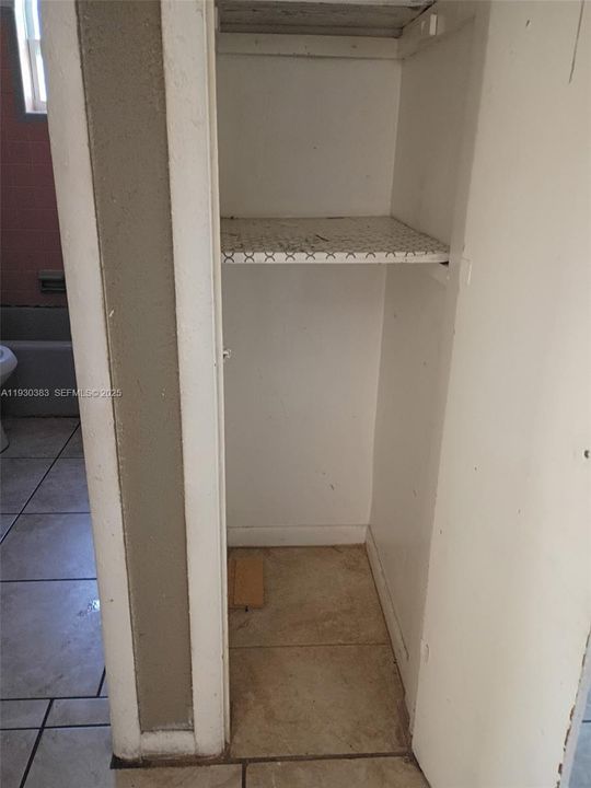 出租: $1,650 (2 贝兹, 1 浴室, 2394 平方英尺)