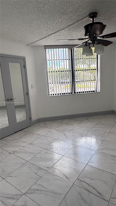 В аренду: $2,050 (2 спален, 2 ванн, 890 Квадратных фут)