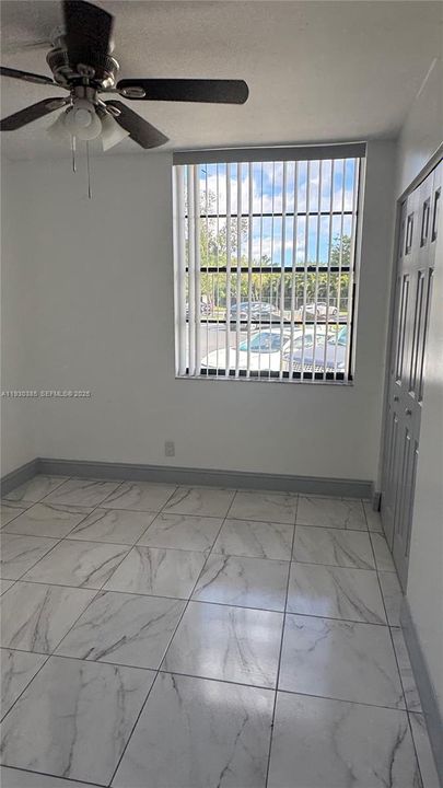 В аренду: $2,050 (2 спален, 2 ванн, 890 Квадратных фут)