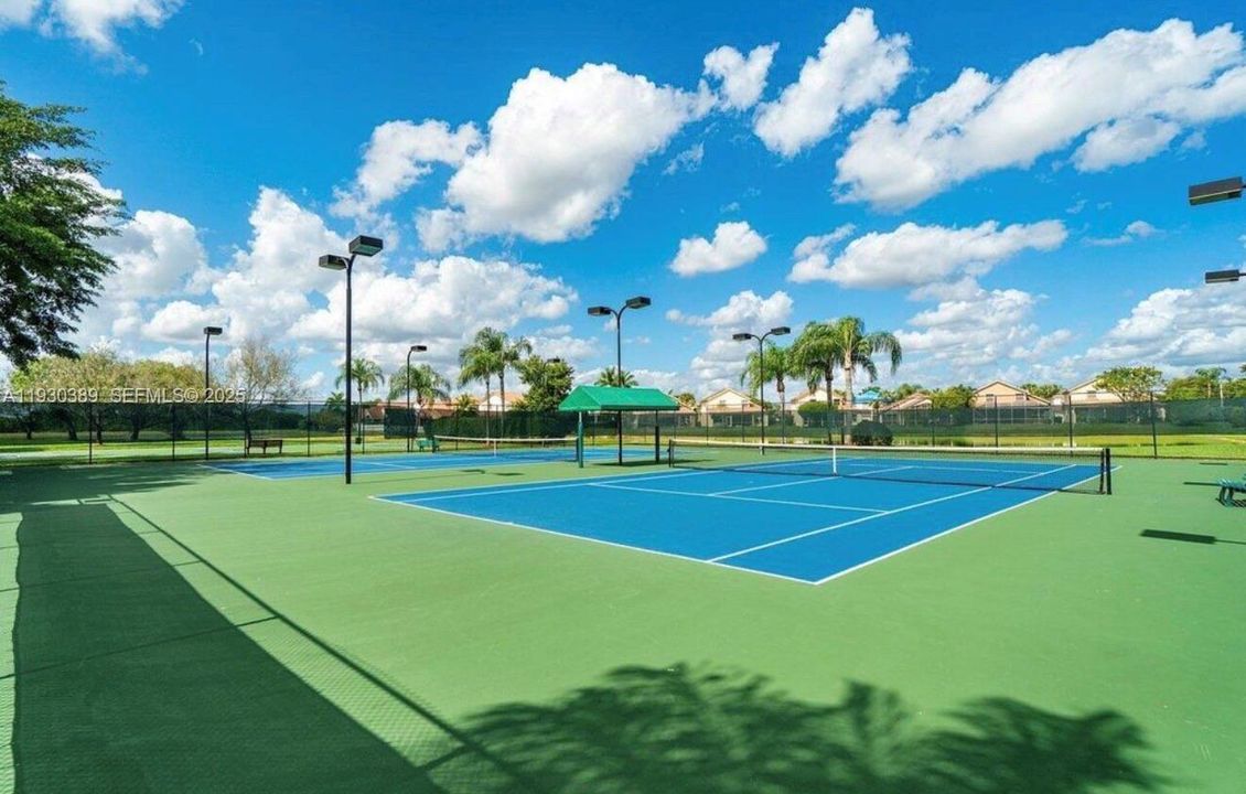 待售: $1,775,000 (3 贝兹, 2 浴室, 2618 平方英尺)