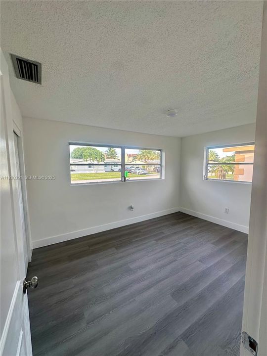 En Venta: $449,900 (3 camas, 2 baños, 0 Pies cuadrados)