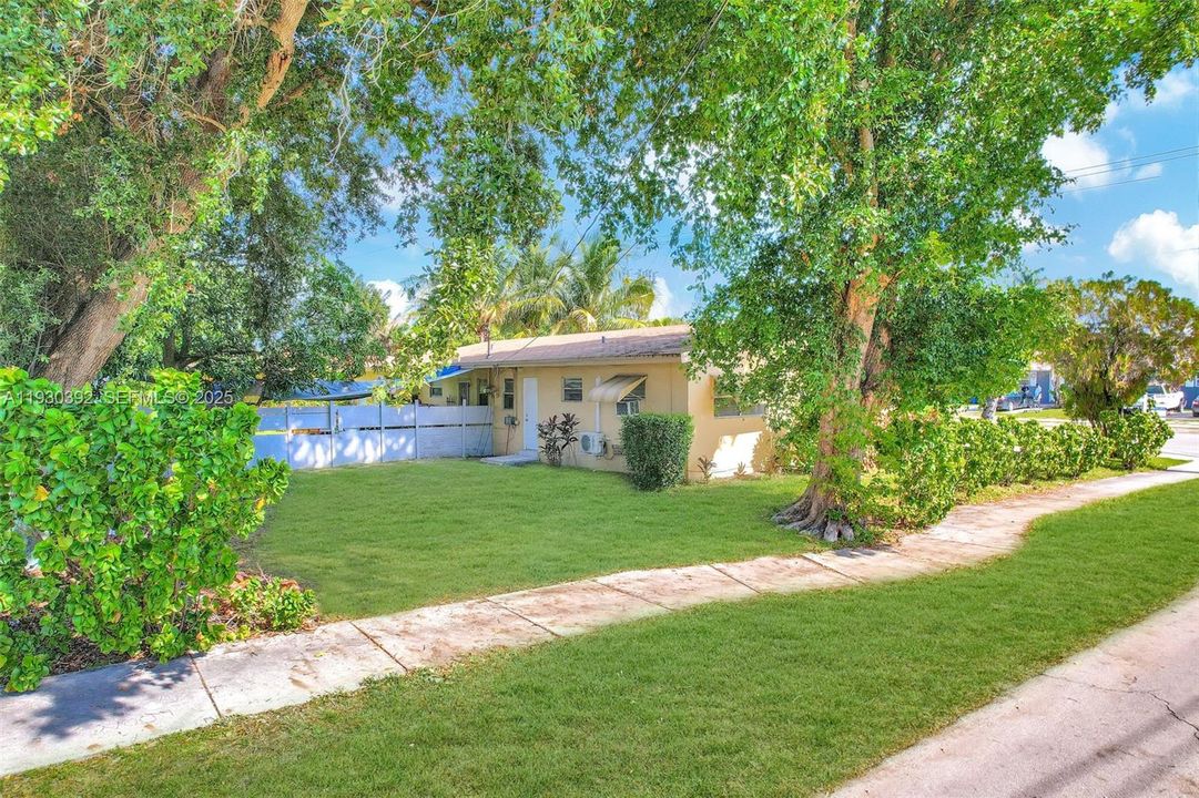 En Renta: $2,500 (2 camas, 1 baños, 1565 Pies cuadrados)