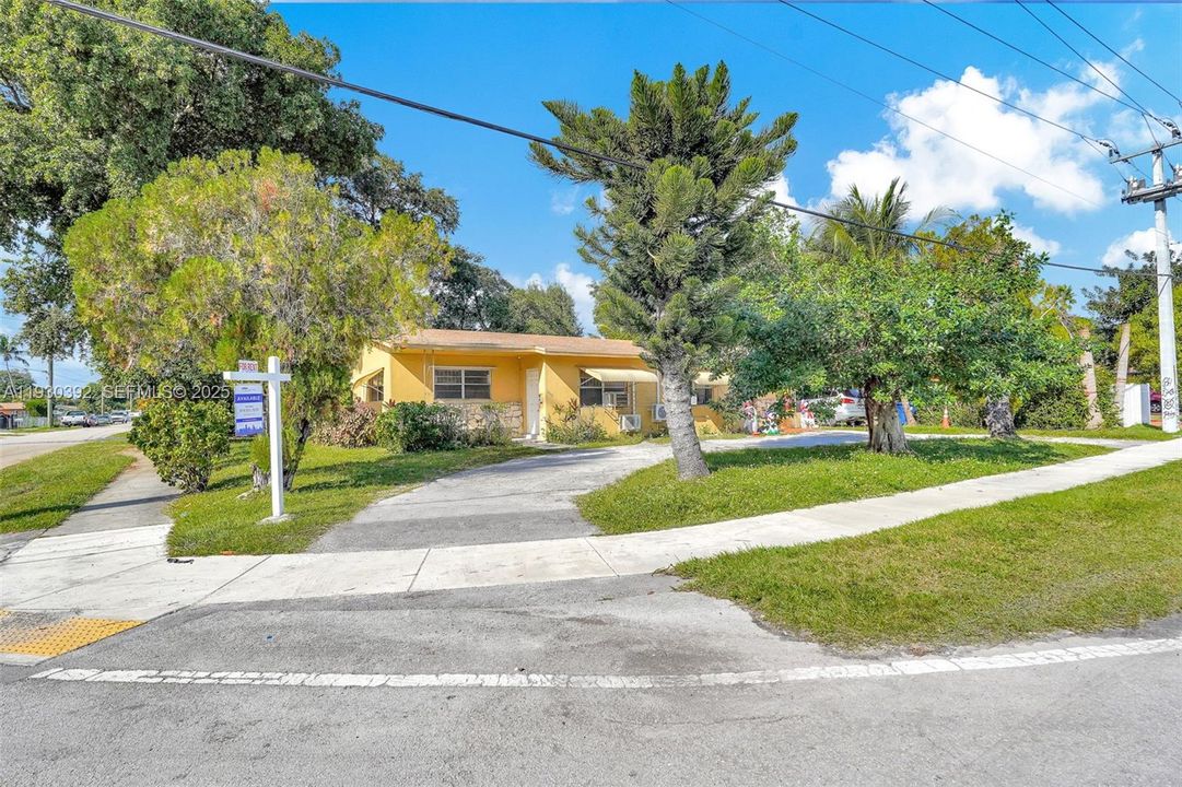 En Renta: $2,500 (2 camas, 1 baños, 1565 Pies cuadrados)