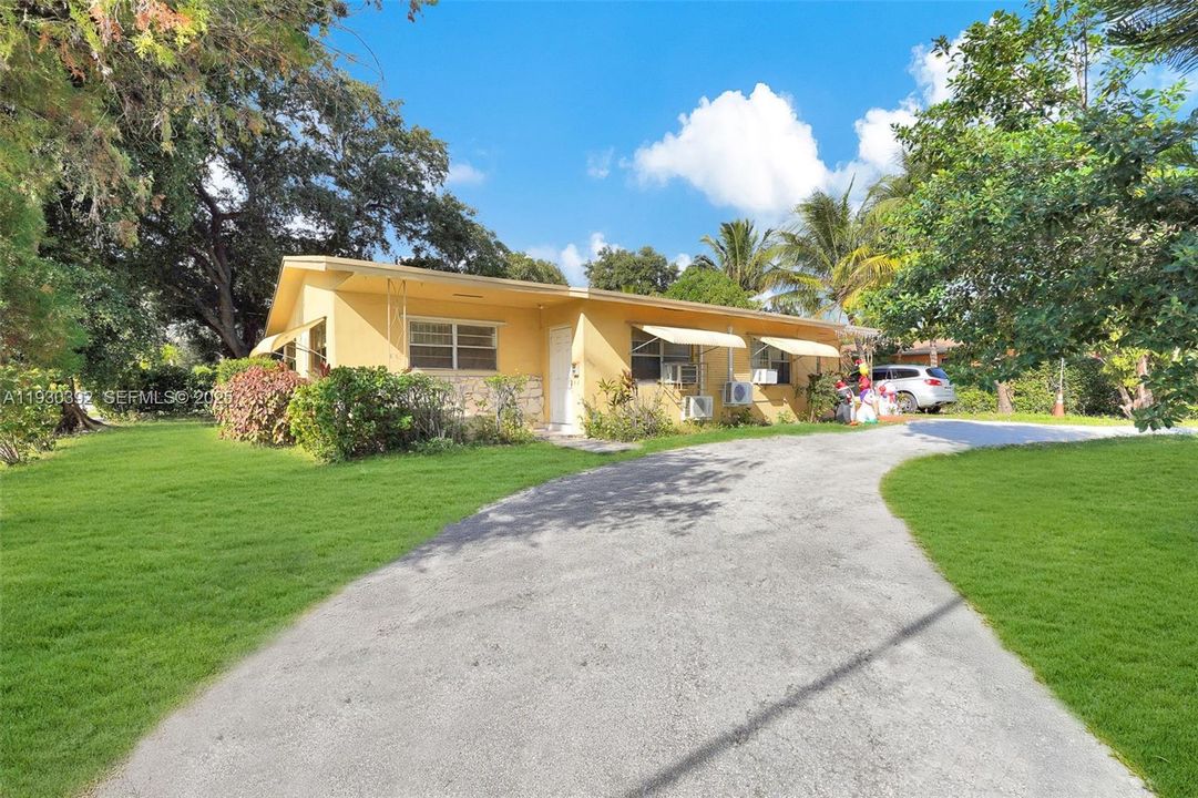 En Renta: $2,500 (2 camas, 1 baños, 1565 Pies cuadrados)