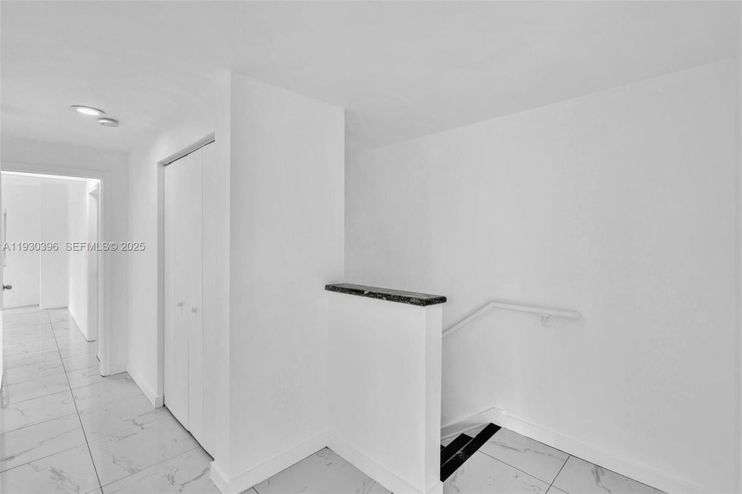 В аренду: $7,200 (5 спален, 3 ванн, 2274 Квадратных фут)