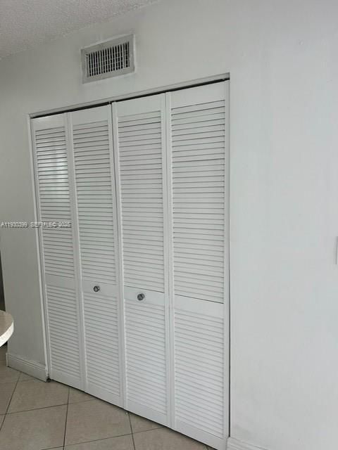 For Rent: $2,075 (2 beds, 2 baths, 950 Square Feet)