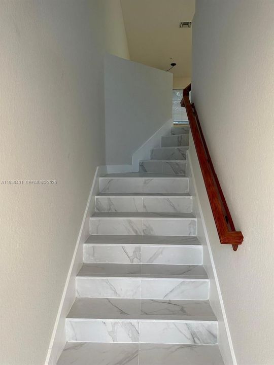 En Renta: $4,000 (4 camas, 3 baños, 1481 Pies cuadrados)