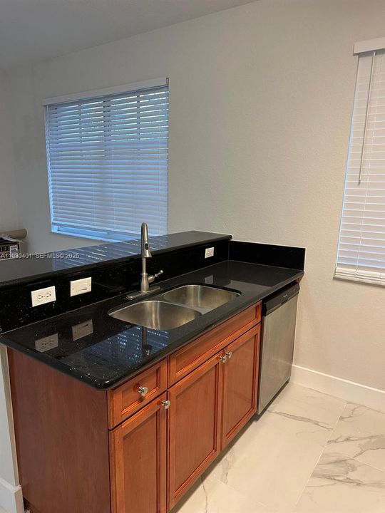 En Renta: $4,000 (4 camas, 3 baños, 1481 Pies cuadrados)