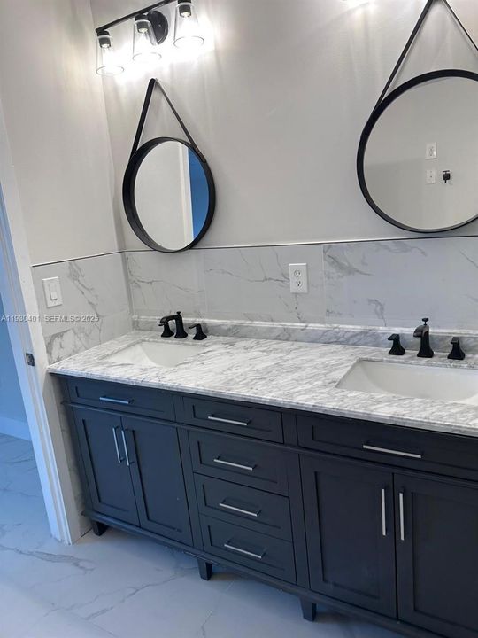 En Renta: $4,000 (4 camas, 3 baños, 1481 Pies cuadrados)