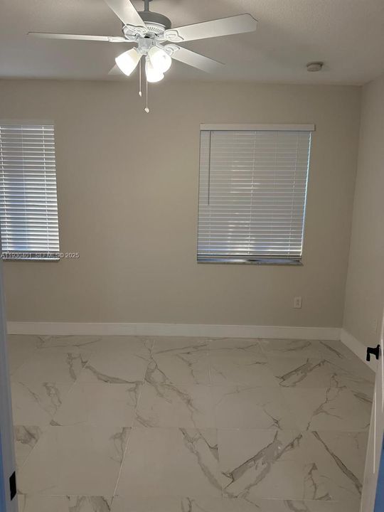 En Renta: $4,000 (4 camas, 3 baños, 1481 Pies cuadrados)