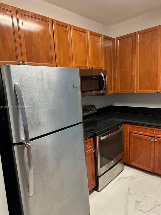 En Renta: $4,000 (4 camas, 3 baños, 1481 Pies cuadrados)