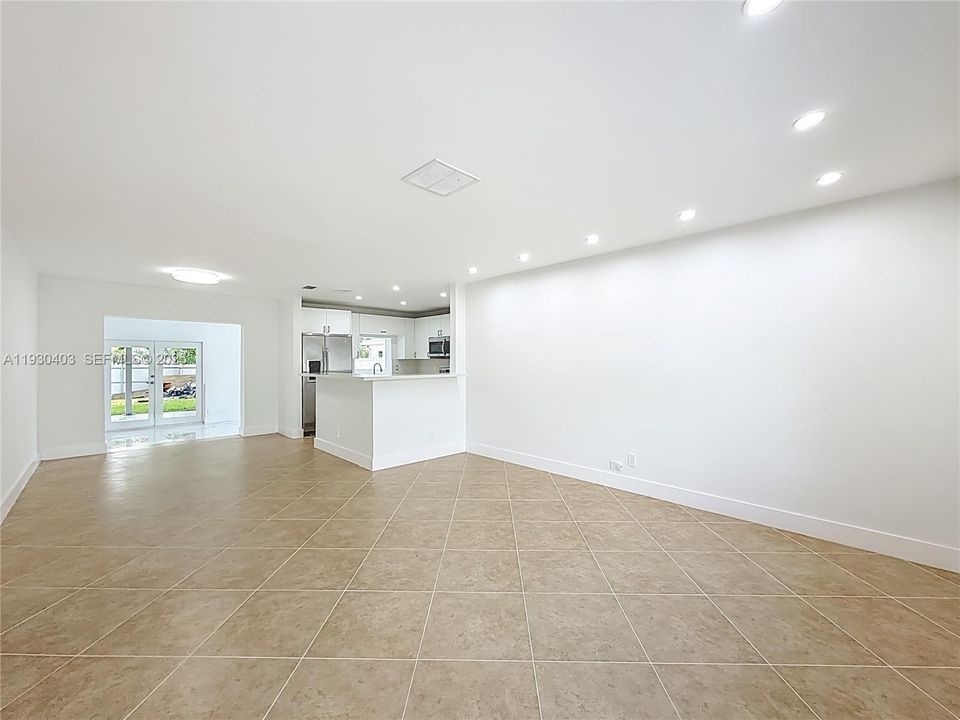 На продажу: $750,000 (3 спален, 2 ванн, 1625 Квадратных фут)