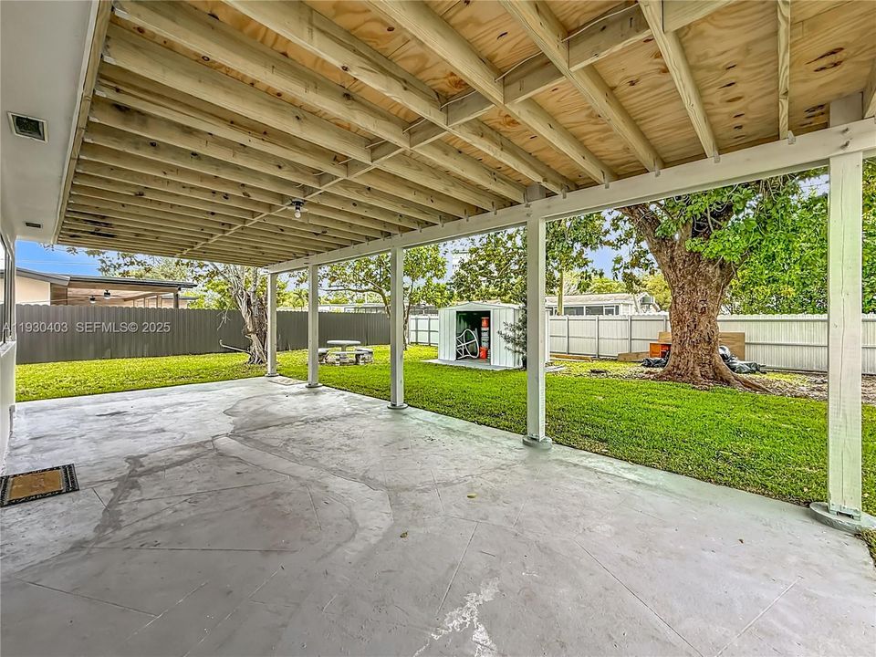 На продажу: $750,000 (3 спален, 2 ванн, 1625 Квадратных фут)