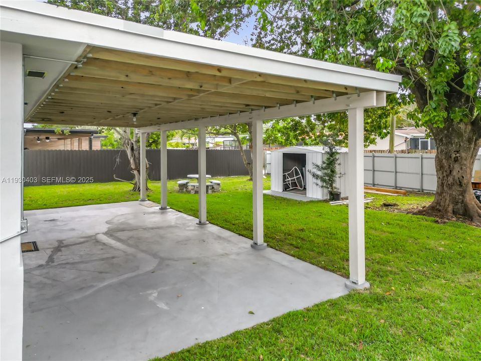 На продажу: $750,000 (3 спален, 2 ванн, 1625 Квадратных фут)