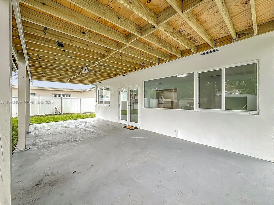 На продажу: $750,000 (3 спален, 2 ванн, 1625 Квадратных фут)