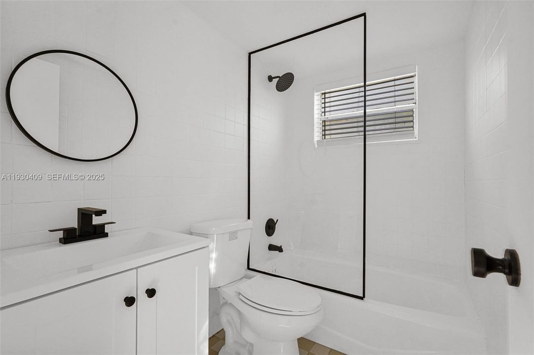 For Rent: $1,825 (1 beds, 1 baths, 1000 Square Feet)