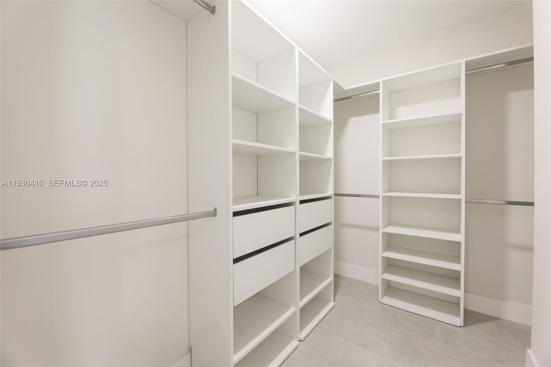 На продажу: $950,000 (4 спален, 3 ванн, 2215 Квадратных фут)