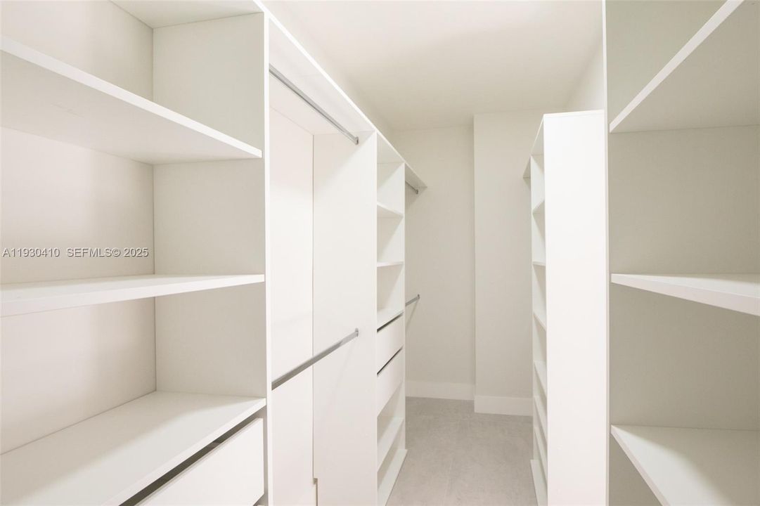 На продажу: $950,000 (4 спален, 3 ванн, 2215 Квадратных фут)