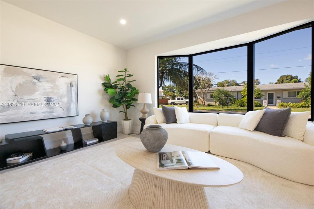 На продажу: $950,000 (4 спален, 3 ванн, 2215 Квадратных фут)