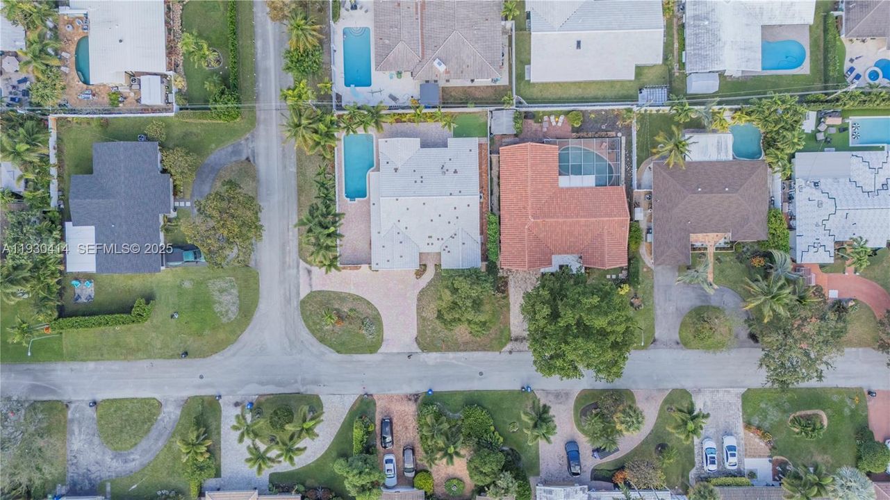 For Sale: $1,039,000 (4 beds, 3 baths, 2161 Square Feet)