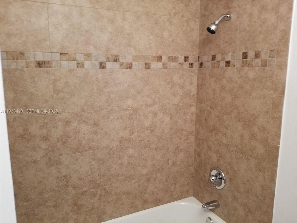 Hallway Bathroom with Tub Updated 2022