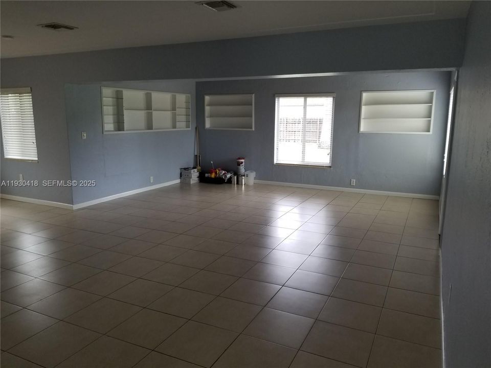 出租: $3,000 (3 贝兹, 2 浴室, 1511 平方英尺)