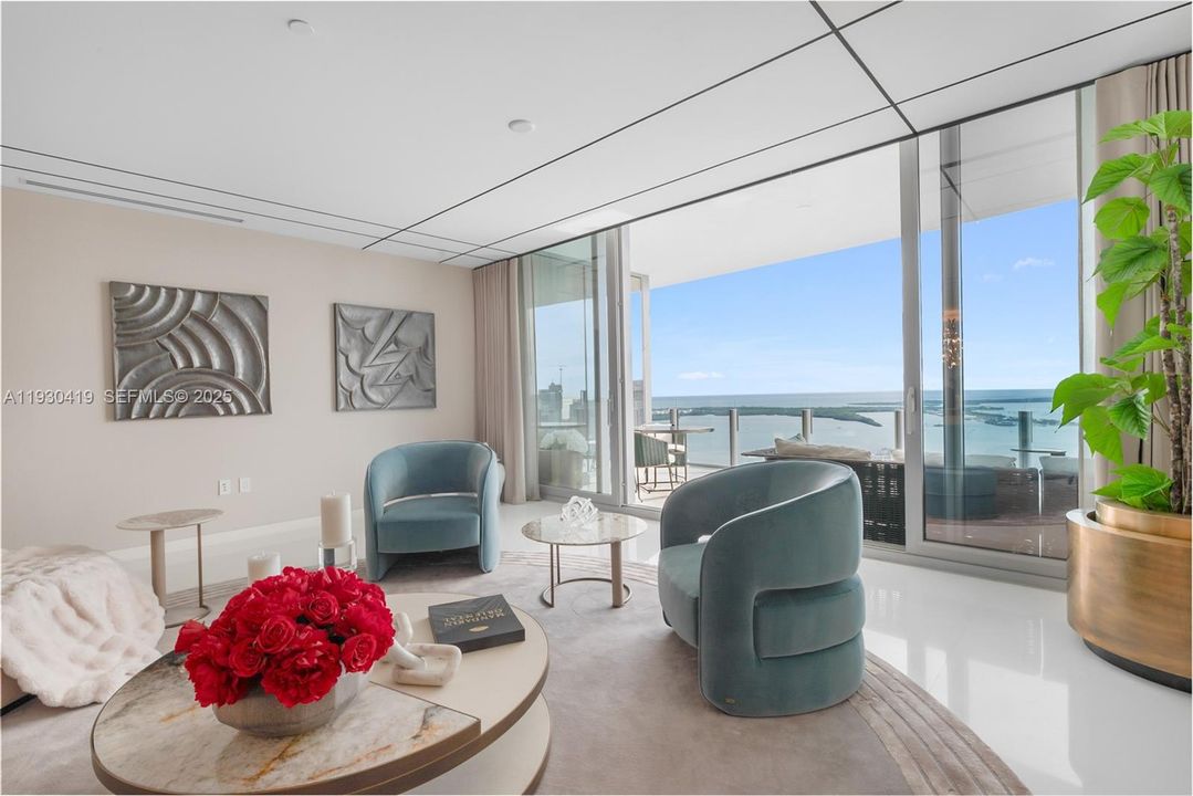 En Renta: $35,000 (3 camas, 5 baños, 3214 Pies cuadrados)