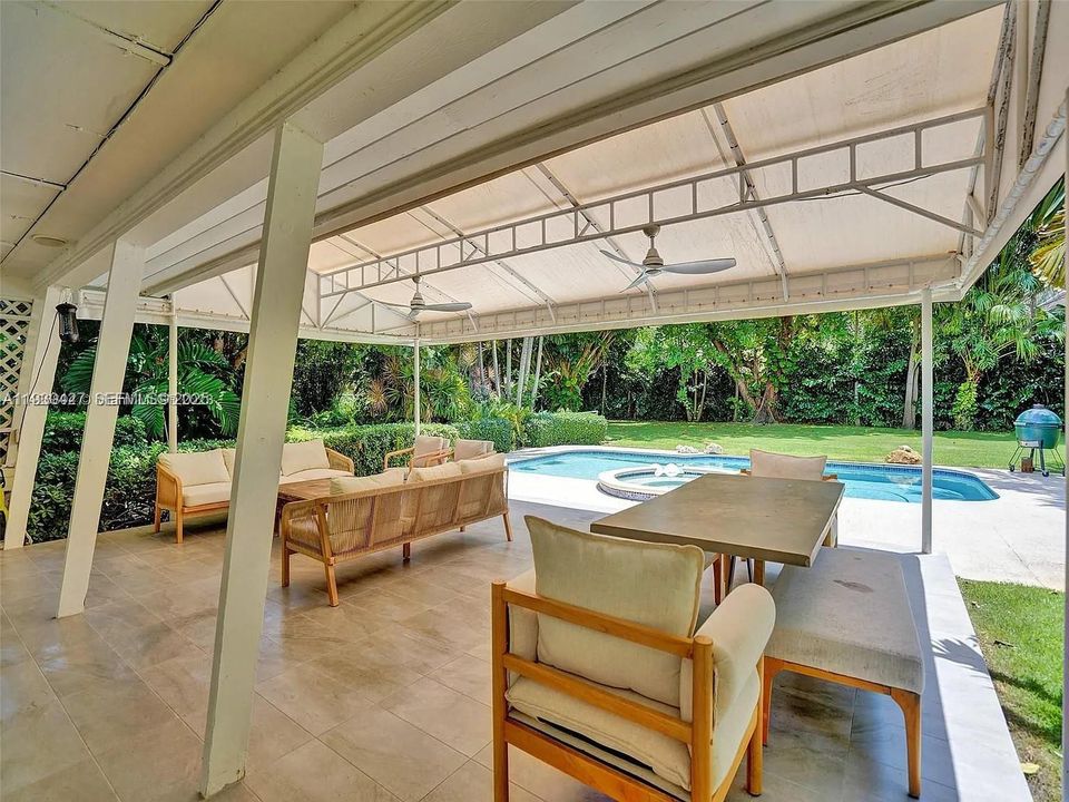 En Renta: $8,500 (3 camas, 2 baños, 1808 Pies cuadrados)