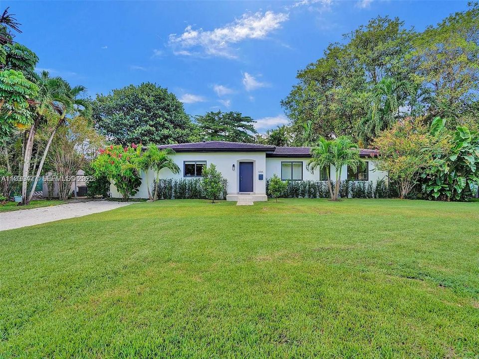 En Renta: $8,500 (3 camas, 2 baños, 1808 Pies cuadrados)