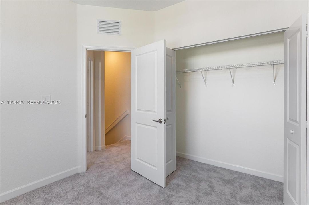 For Rent: $2,700 (3 beds, 2 baths, 1796 Square Feet)