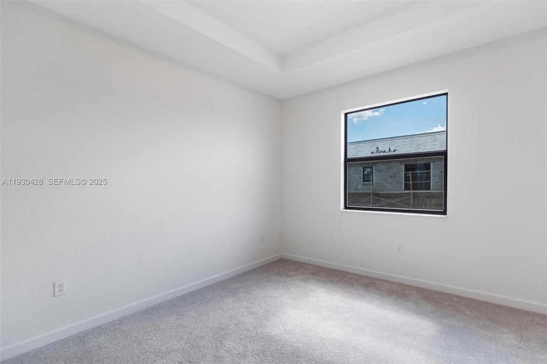 For Rent: $2,700 (3 beds, 2 baths, 1796 Square Feet)