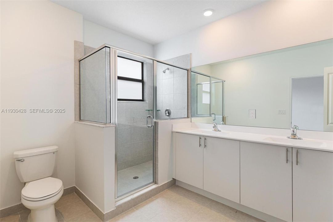 For Rent: $2,700 (3 beds, 2 baths, 1796 Square Feet)