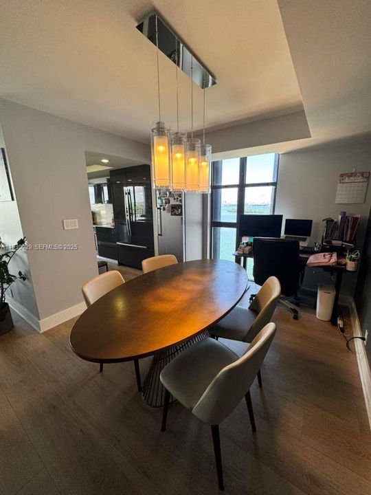 For Sale: $549,000 (2 beds, 2 baths, 1469 Square Feet)