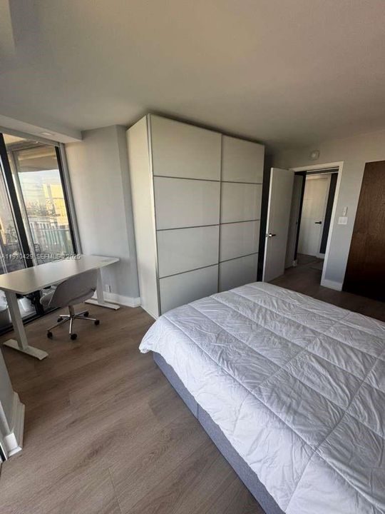 For Sale: $549,000 (2 beds, 2 baths, 1469 Square Feet)