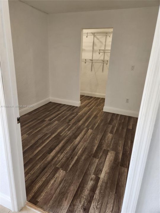 For Rent: $1,500 (1 beds, 1 baths, 1925 Square Feet)