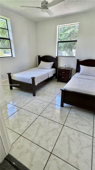 出租: $2,990 (3 贝兹, 2 浴室, 1399 平方英尺)