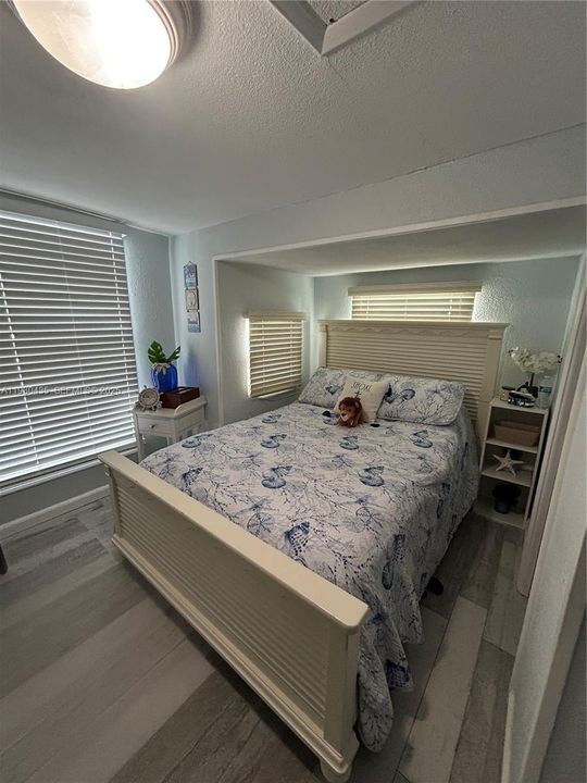 На продажу: $1,499,000 (2 спален, 2 ванн, 888 Квадратных фут)