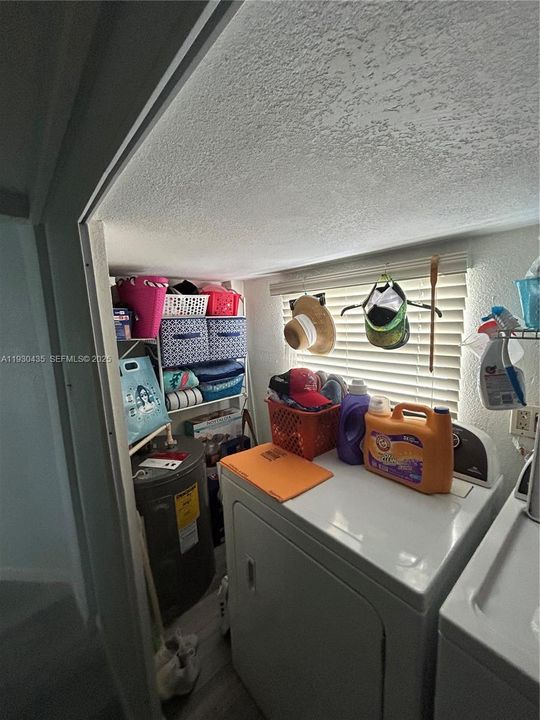 На продажу: $1,499,000 (2 спален, 2 ванн, 888 Квадратных фут)