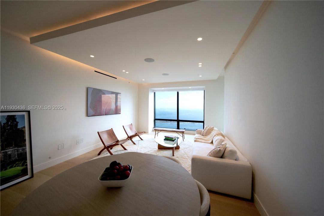 En Venta: $2,995,000 (2 camas, 2 baños, 1579 Pies cuadrados)