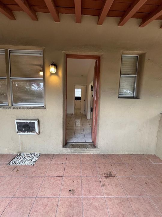 For Rent: $1,500 (1 beds, 1 baths, 500 Square Feet)
