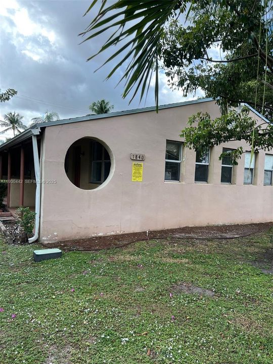 For Rent: $1,500 (1 beds, 1 baths, 500 Square Feet)