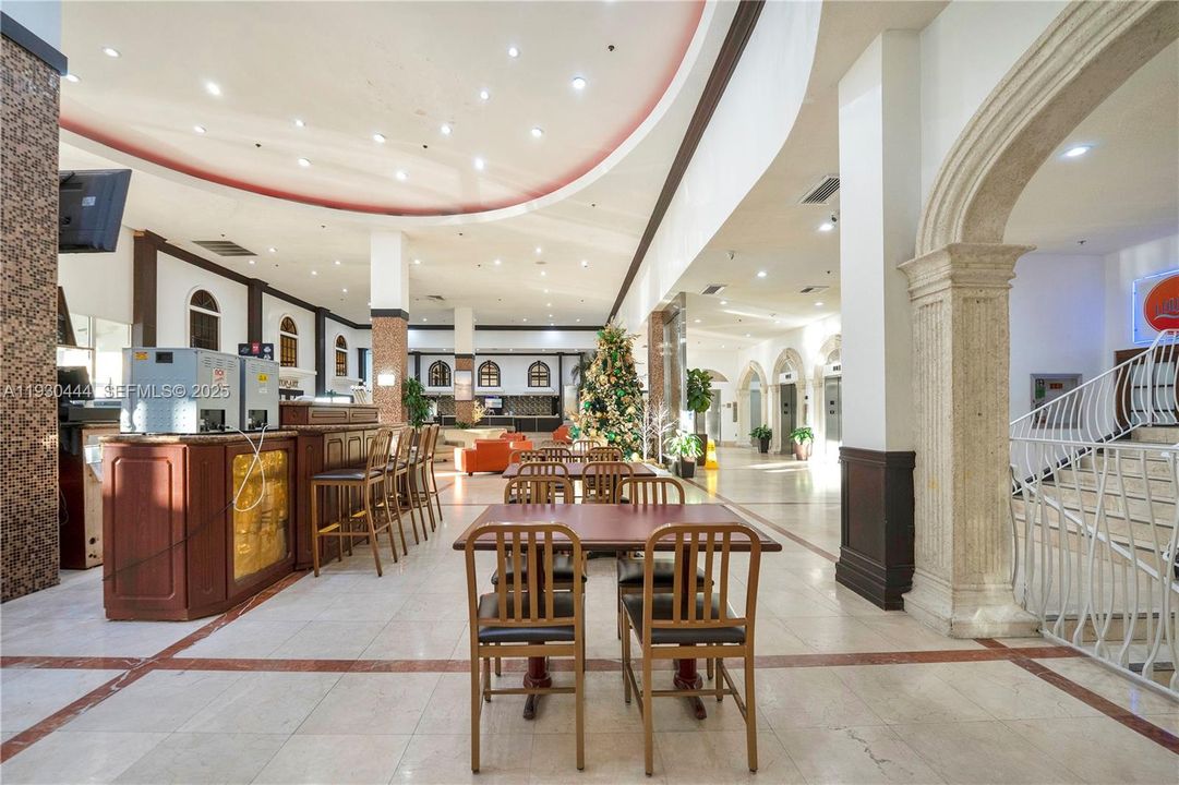 For Sale: $200,000 (0 beds, 1 baths, 360 Square Feet)