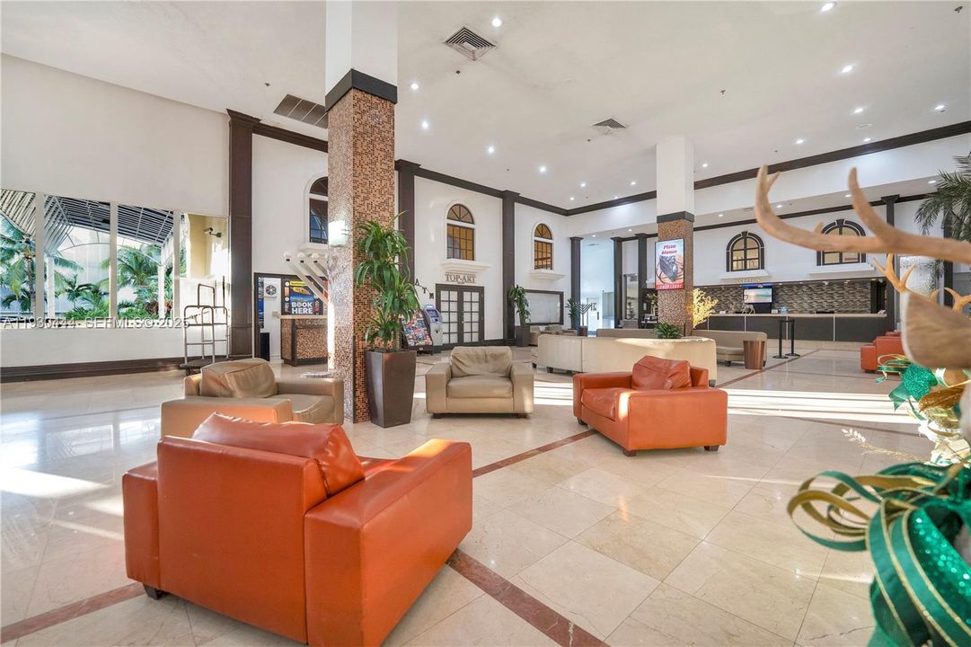 For Sale: $200,000 (0 beds, 1 baths, 360 Square Feet)