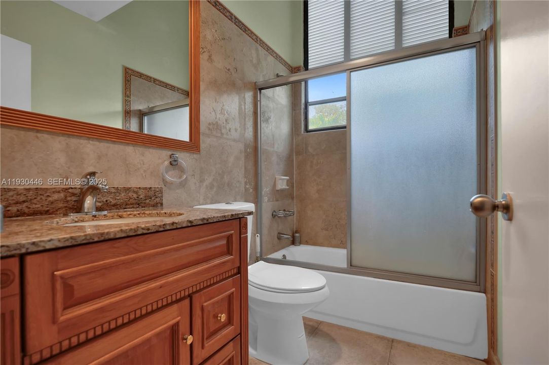 待售: $1,325,000 (3 贝兹, 3 浴室, 1575 平方英尺)