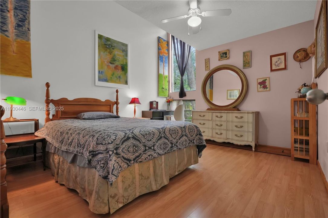 待售: $1,325,000 (3 贝兹, 3 浴室, 1575 平方英尺)