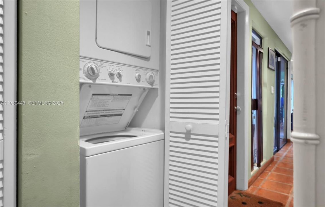 待售: $1,325,000 (3 贝兹, 3 浴室, 1575 平方英尺)