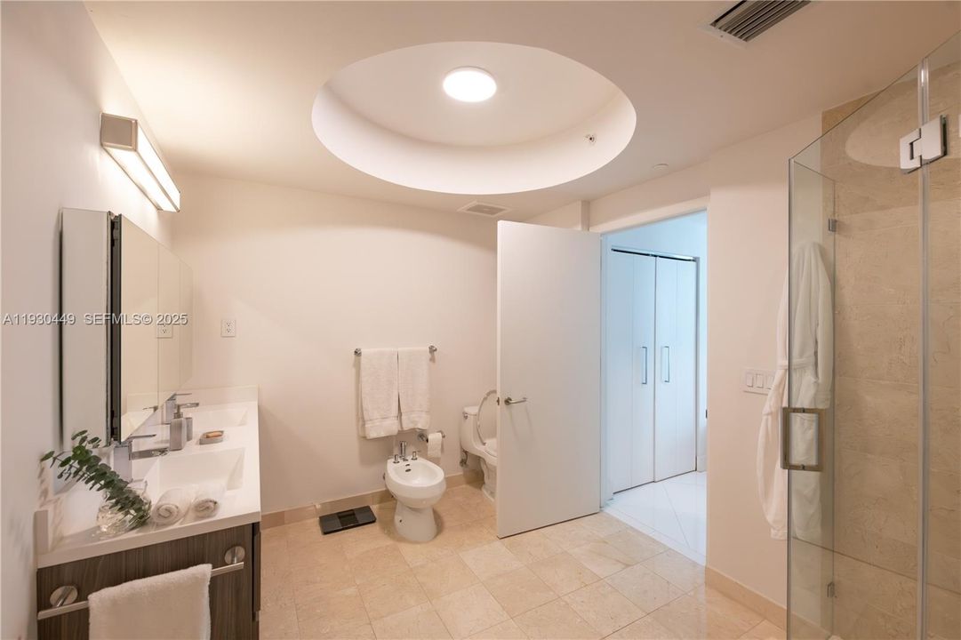 待售: $710,000 (2 贝兹, 2 浴室, 1432 平方英尺)