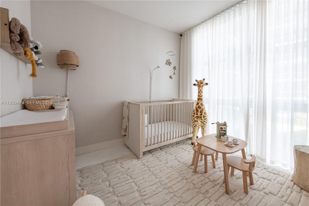 待售: $710,000 (2 贝兹, 2 浴室, 1432 平方英尺)