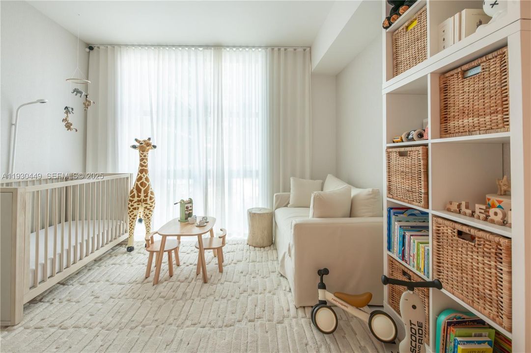 待售: $710,000 (2 贝兹, 2 浴室, 1432 平方英尺)