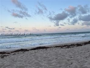 For Rent: $2,200 (1 beds, 1 baths, 690 Square Feet)